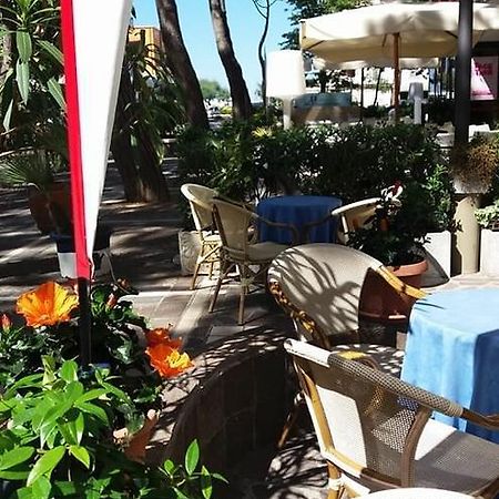 Hotel Adria มิซาโน อาดรีอาติโก ภายนอก รูปภาพ