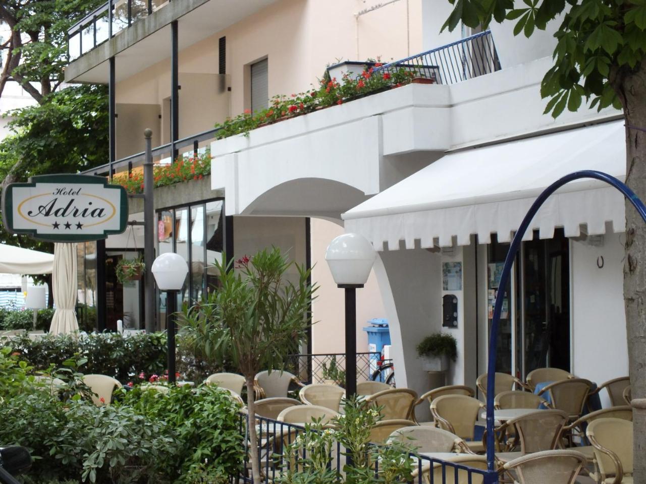 Hotel Adria มิซาโน อาดรีอาติโก ภายนอก รูปภาพ